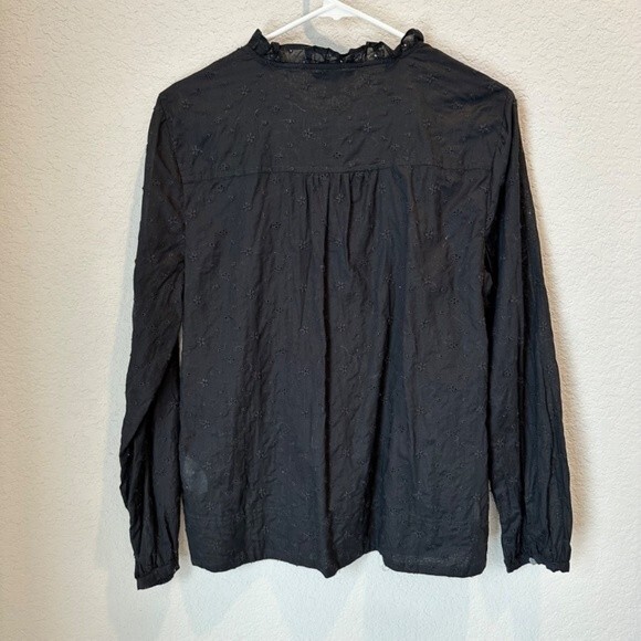 J. Crew Black Eyelet Ruffle 100% Cotton Loose Fitting Blouse - Size M - EUC - Picture 6 of 6